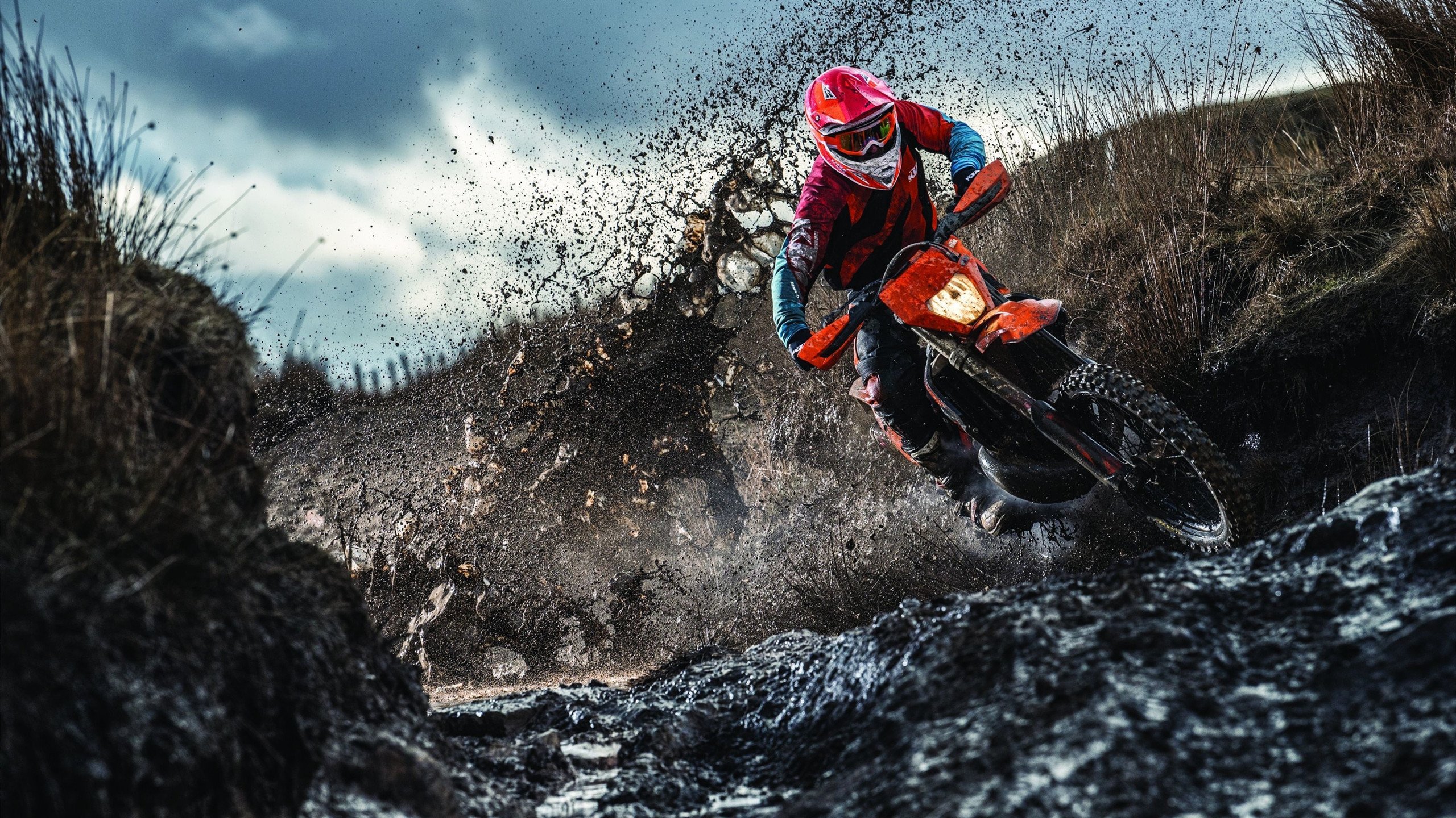 _潮流运动会：时尚与运动完美融合的网球盛事_，网球运动会海报手绘